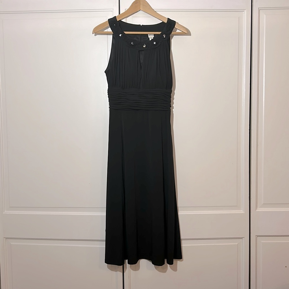 SANGRIA black side zipper dress